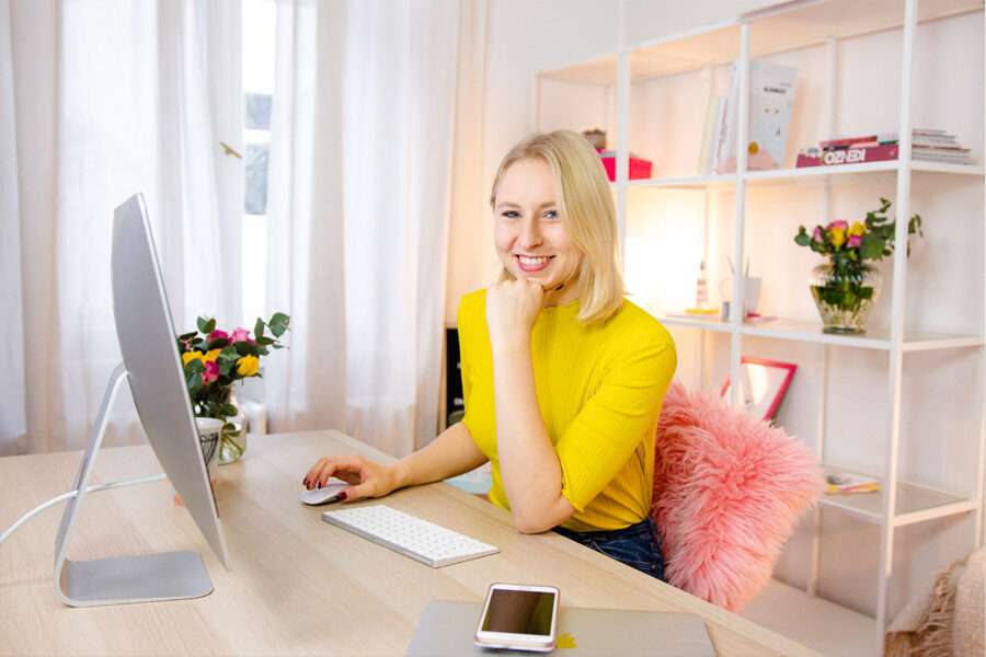 Interview: Caroline bringt Frauen zum Online-Erfolg